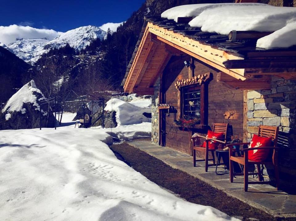 B&B Lo Djoua De Toueno อาร์วิแอร์ ภายนอก รูปภาพ