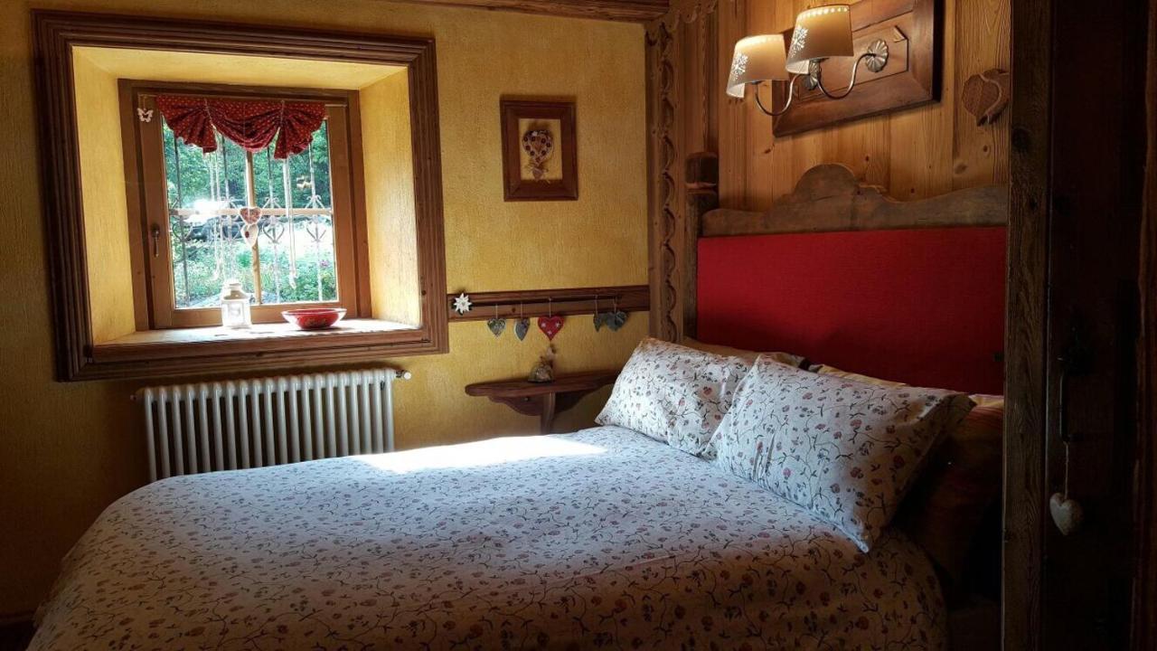 B&B Lo Djoua De Toueno อาร์วิแอร์ ภายนอก รูปภาพ