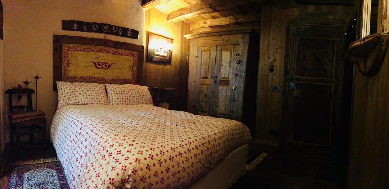 B&B Lo Djoua De Toueno อาร์วิแอร์ ภายนอก รูปภาพ