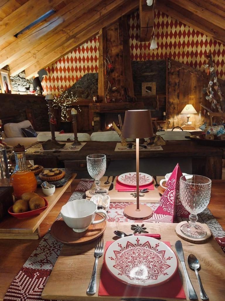 B&B Lo Djoua De Toueno อาร์วิแอร์ ภายนอก รูปภาพ